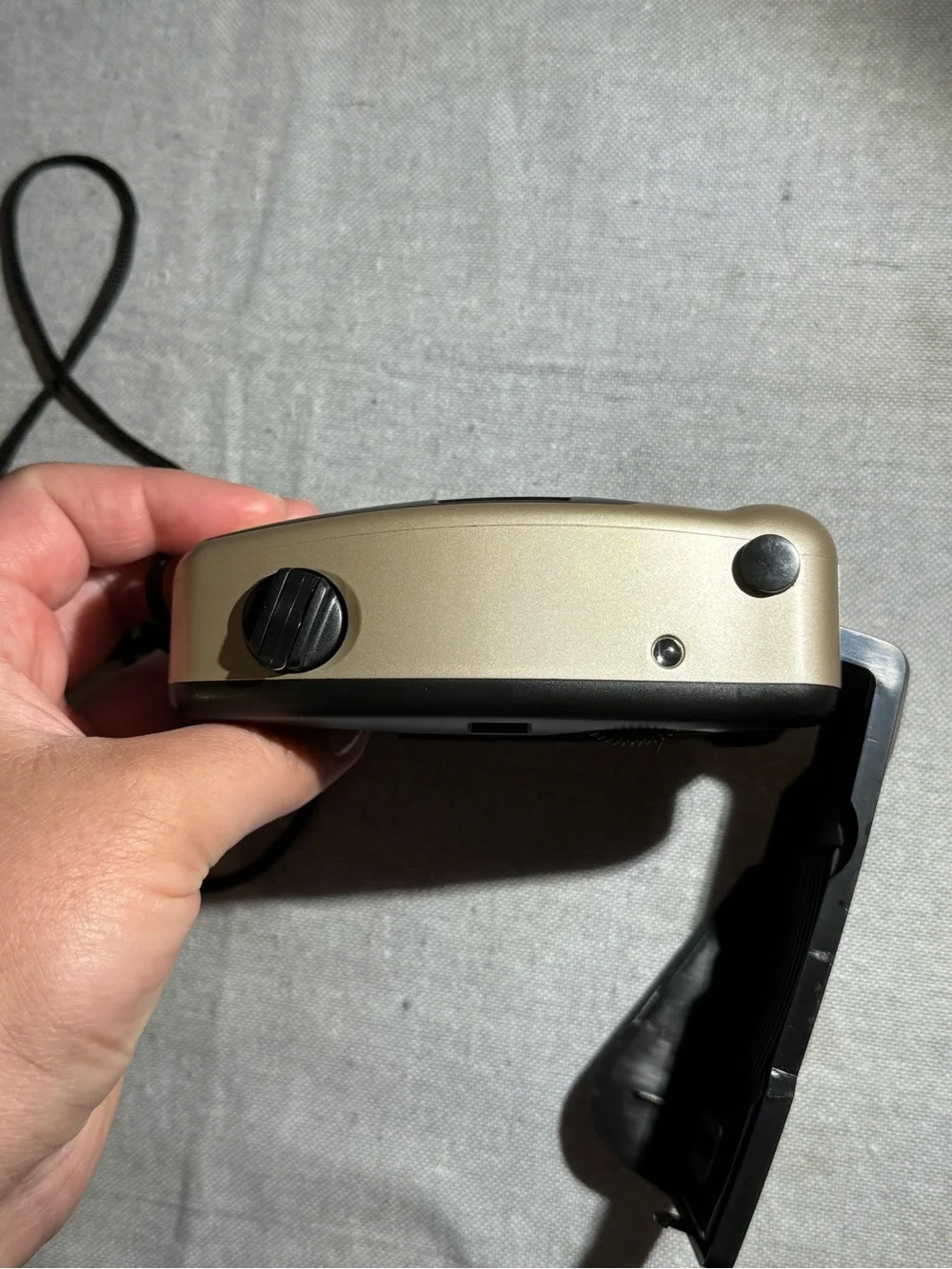 DS-Max HC2000 Focus Free 35mm Point and Shoot Film Camera Untested